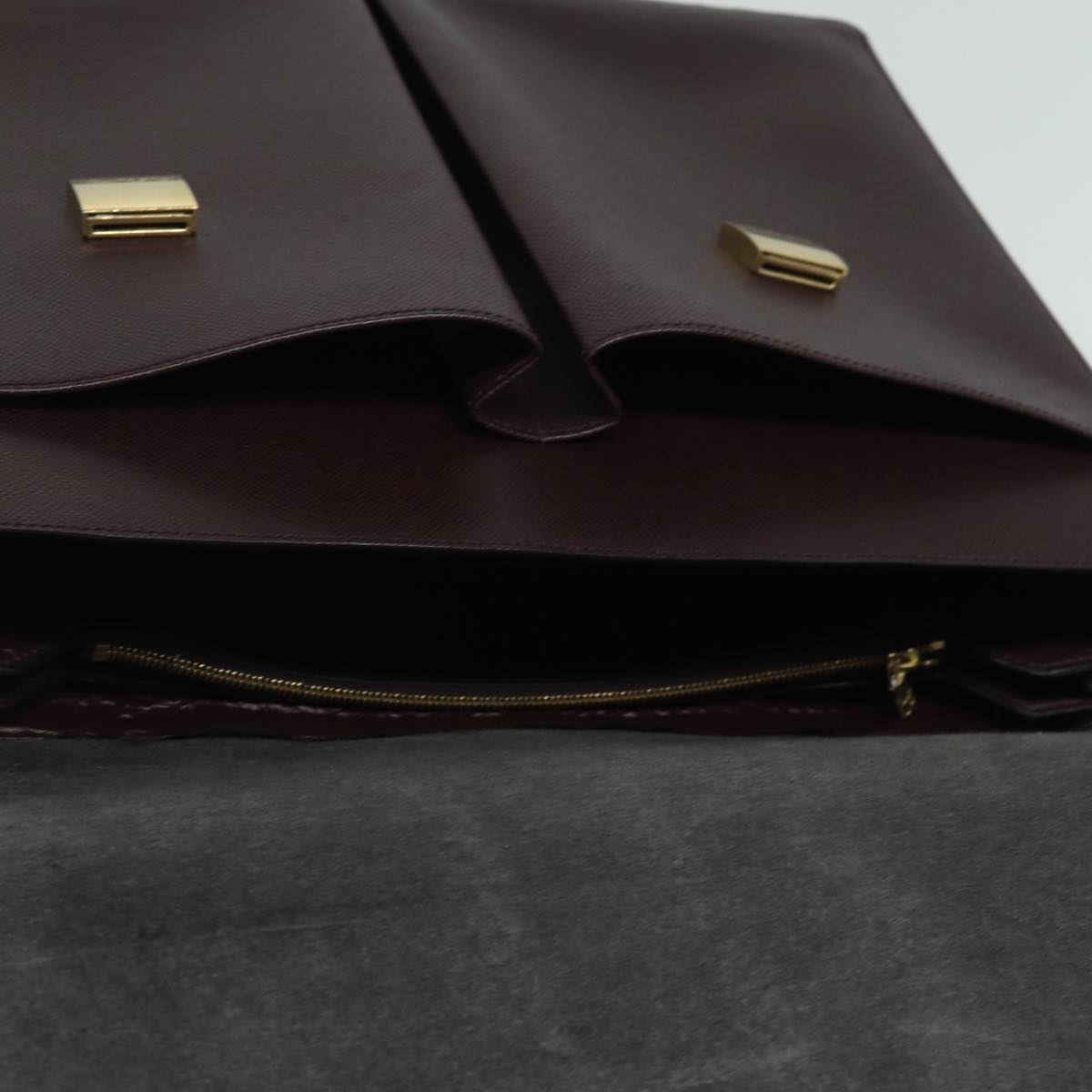 LOUIS VUITTON Taiga Serviette Tobol Business Bag Acajou LV am6599