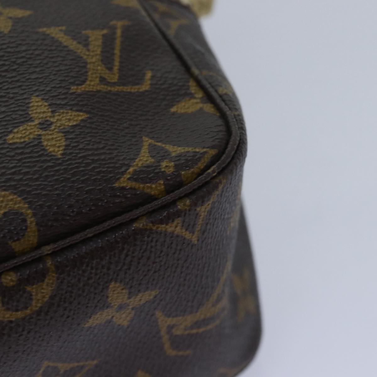 LOUIS VUITTON Monogram Trousse Toilette 28 Clutch Bag M47522 LV am6653