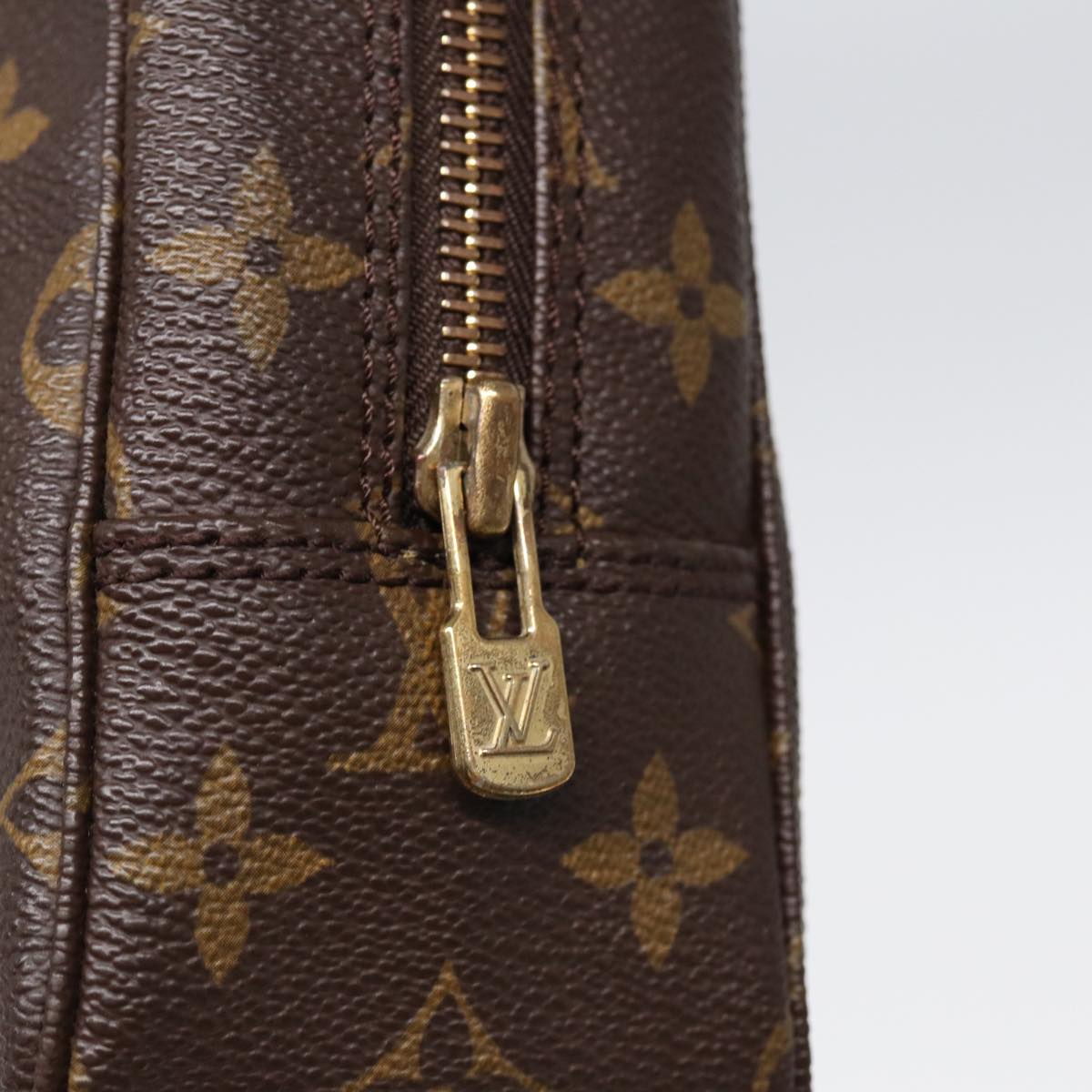 LOUIS VUITTON Monogram Trousse Toilette 23 Clutch Bag M47524 LV am6776