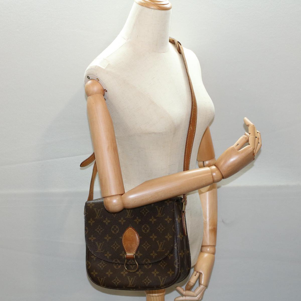LOUIS VUITTON Monogram Saint Cloud GM Shoulder Bag M51242 LV ar10145B