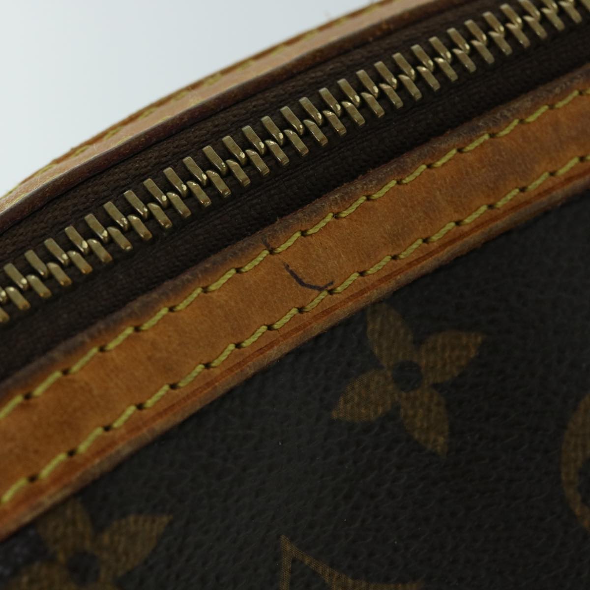 LOUIS VUITTON Monogram Retiro PM Shoulder Bag M40325 LV ar10149B