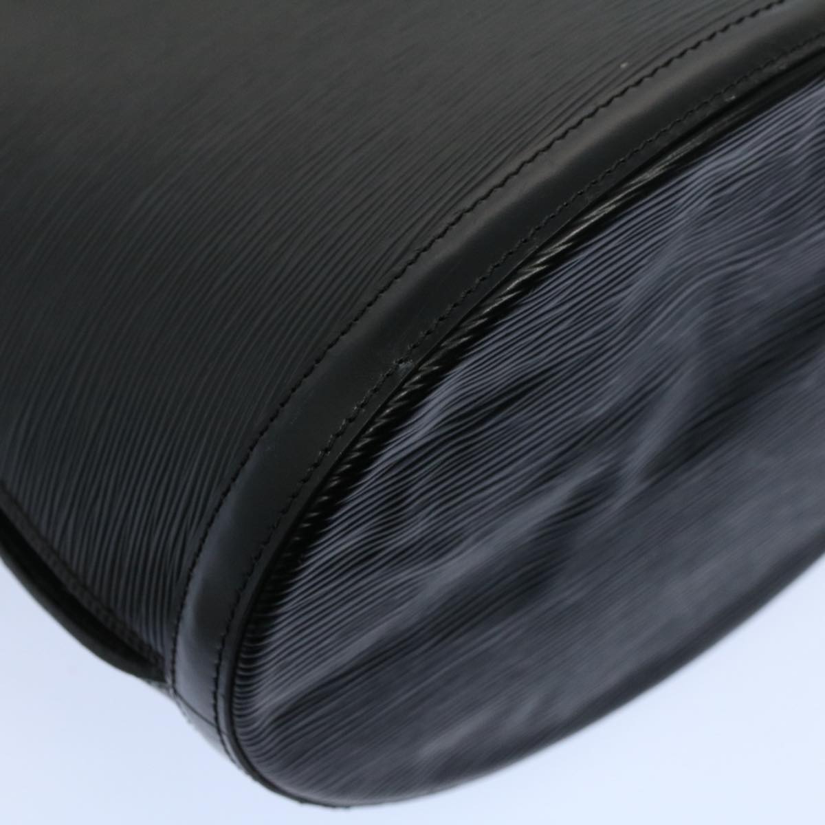 LOUIS VUITTON Epi Cluny Shoulder Bag Black M52252 LV ar10164B