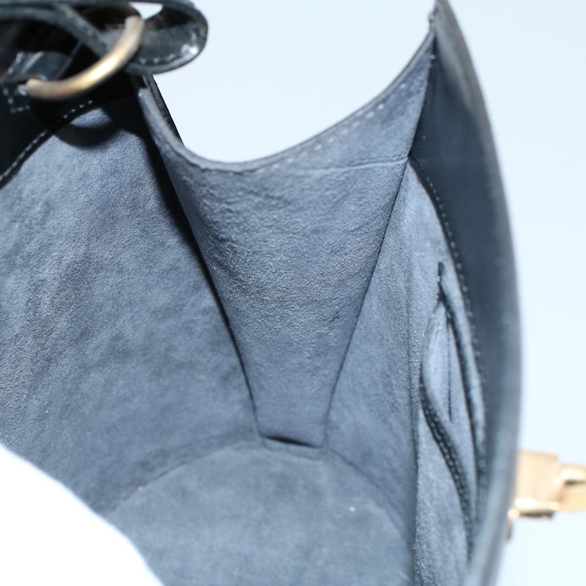 LOUIS VUITTON Epi Cluny Shoulder Bag Black M52252 LV ar10164B