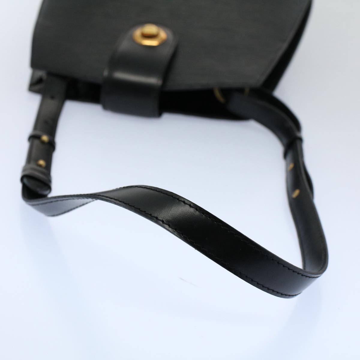 LOUIS VUITTON Epi Cluny Shoulder Bag Black M52252 LV ar10164B