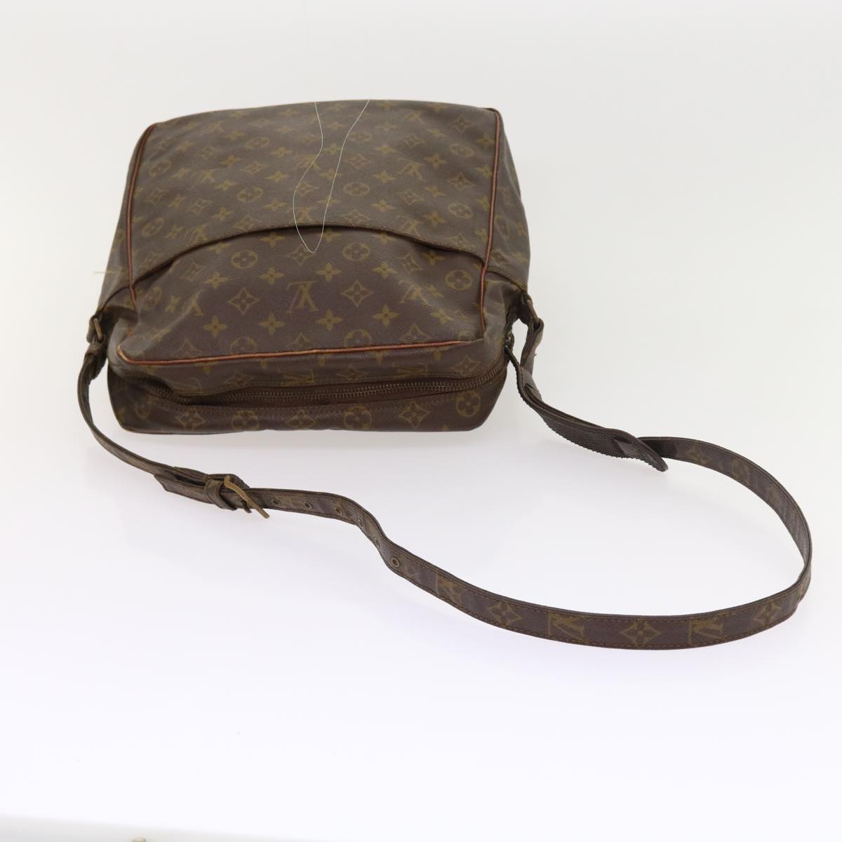 LOUIS VUITTON Monogram Marceau Shoulder Bag No.70 LV ar10213