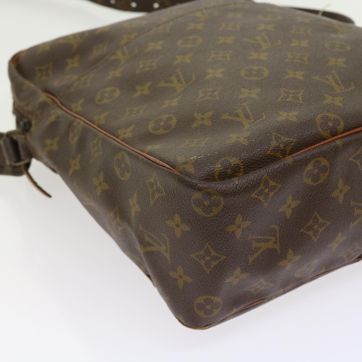LOUIS VUITTON Monogram Marceau Shoulder Bag No.70 LV ar10213