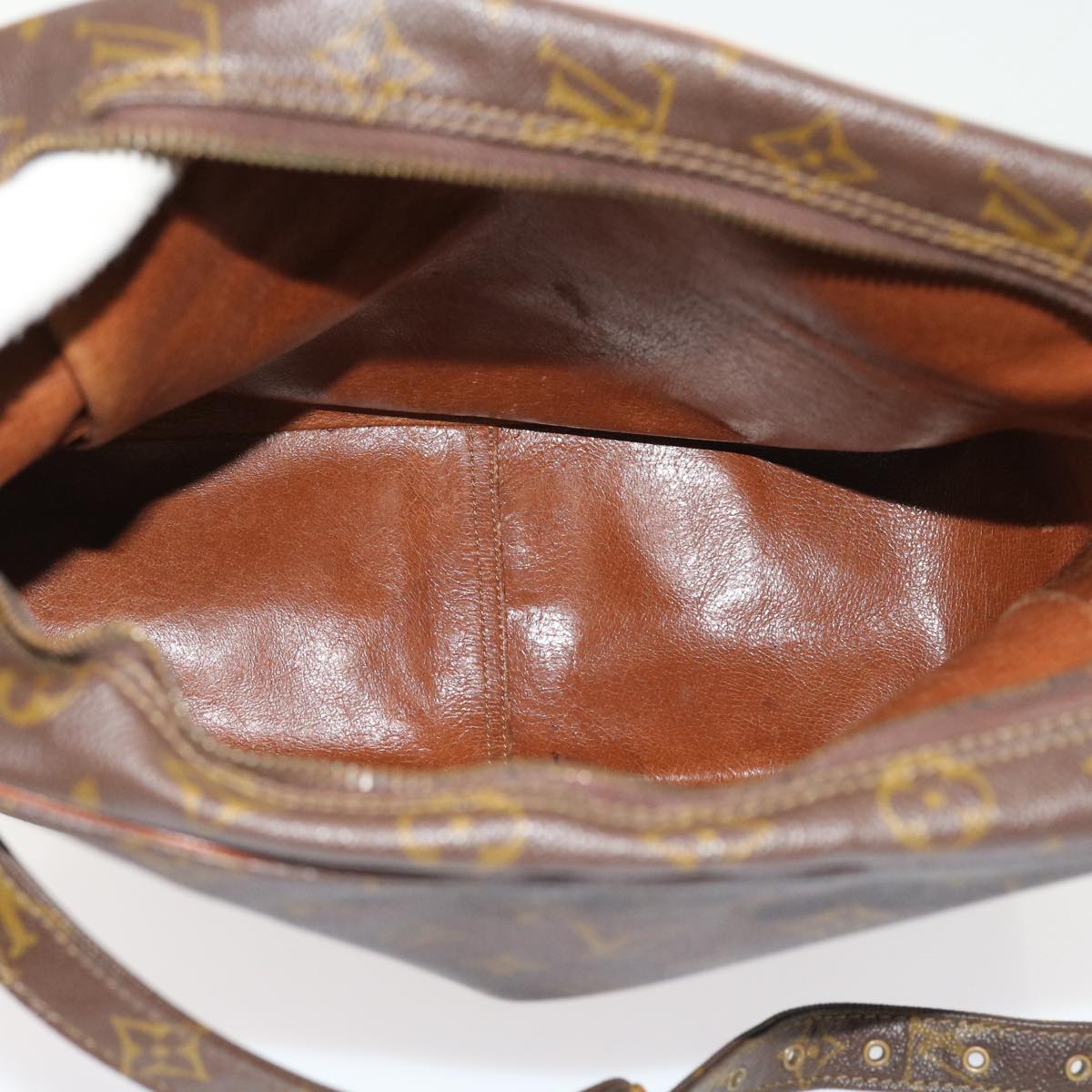 LOUIS VUITTON Monogram Marceau Shoulder Bag No.70 LV ar10213