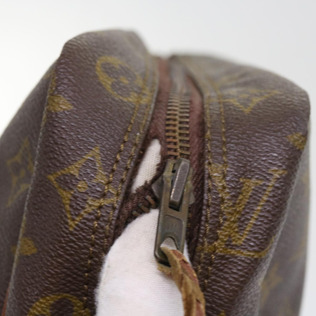 LOUIS VUITTON Monogram Marceau Shoulder Bag No.70 LV ar10213
