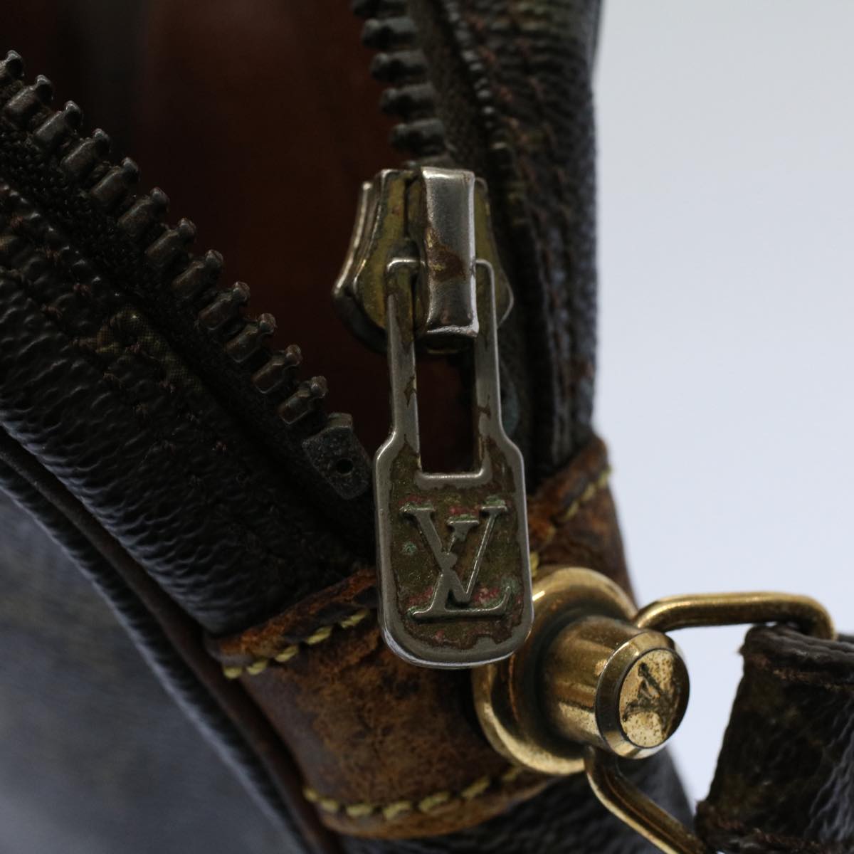 LOUIS VUITTON Monogram Marly Dragonne GM Clutch Bag M51825 LV ar10228