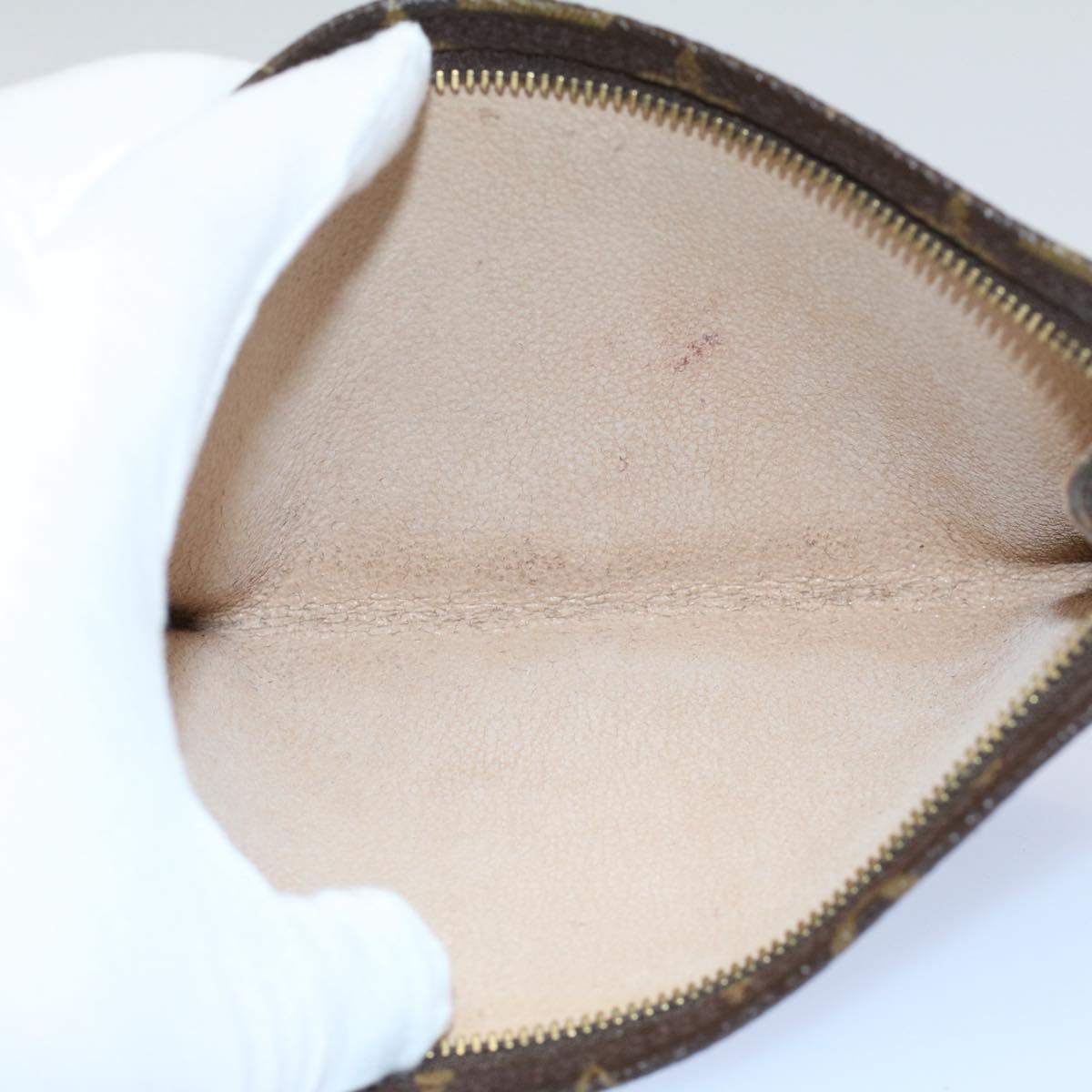 LOUIS VUITTON Monogram Bucket GM Pouch Accessory Pouch LV ar10287