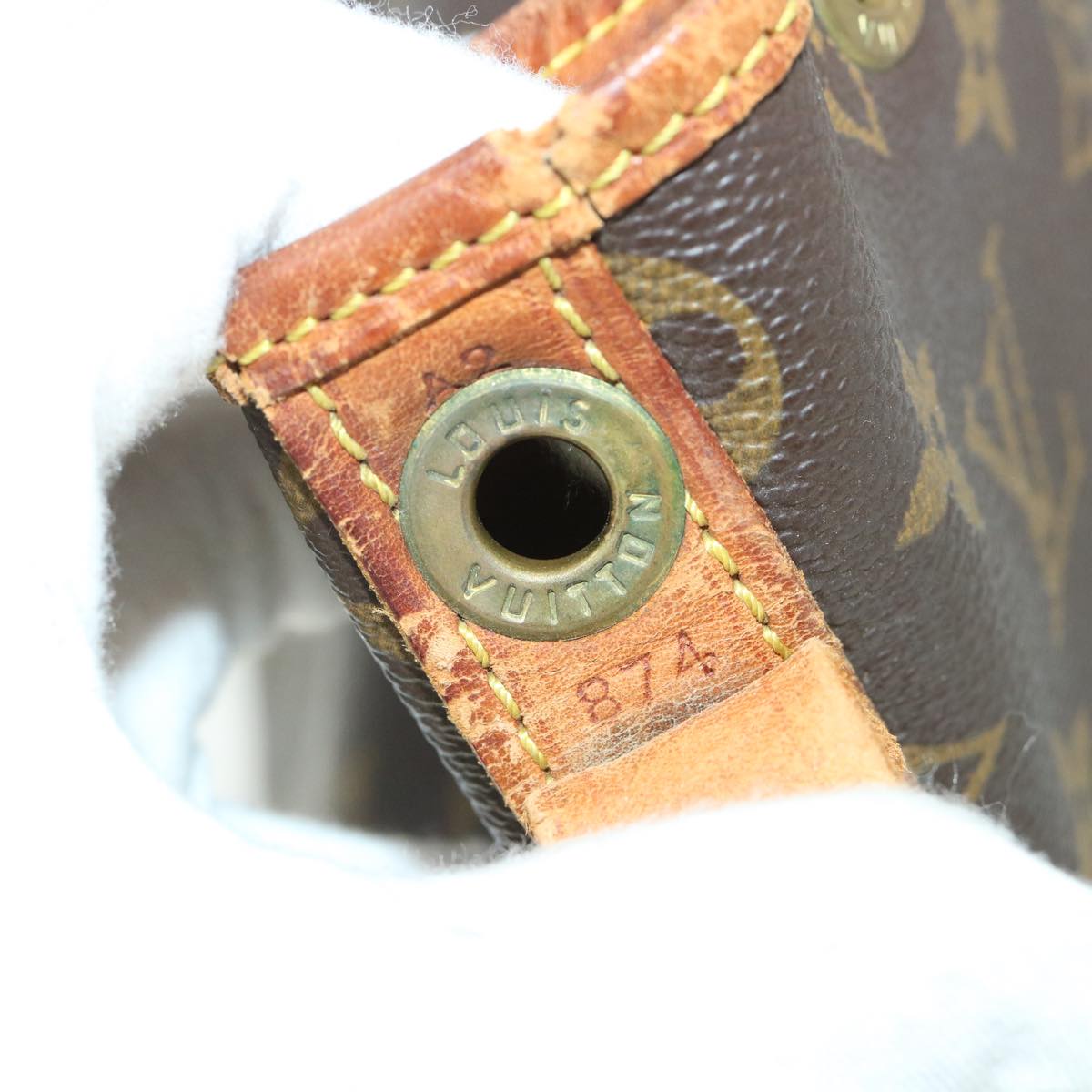 LOUIS VUITTON Monogram Noe Shoulder Bag M42224 LV ar10318