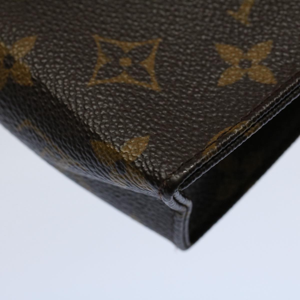LOUIS VUITTON Monogram Poche Toilette 15 Pouch M47546 LV ar10336