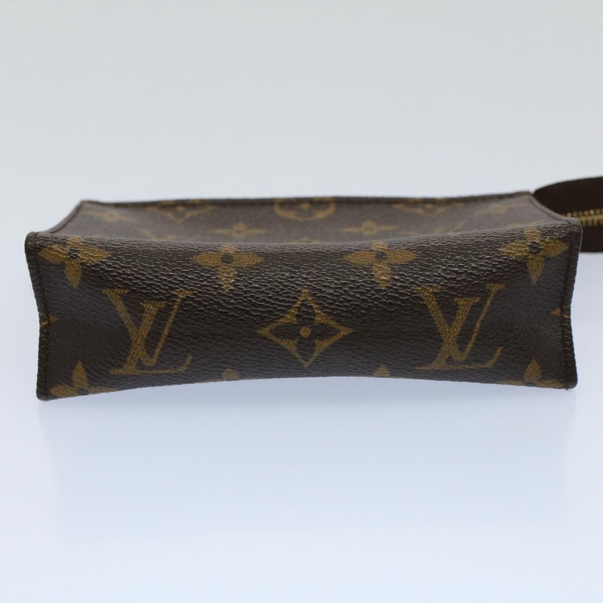LOUIS VUITTON Monogram Poche Toilette 15 Pouch M47546 LV ar10336