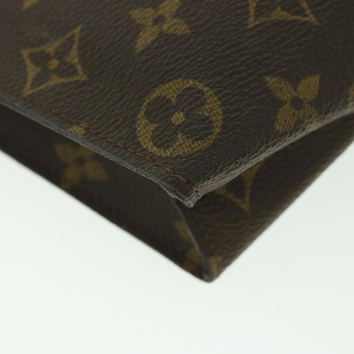 LOUIS VUITTON Monogram Poche Toilette 19 Pouch M47544 LV ar10450