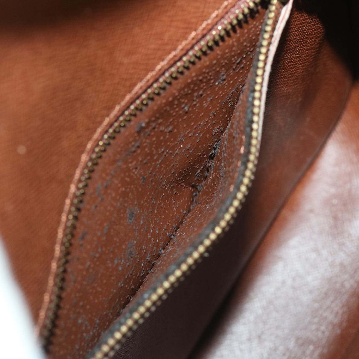 LOUIS VUITTON Monogram Saint Cloud MM Shoulder Bag M51243 LV ar10461