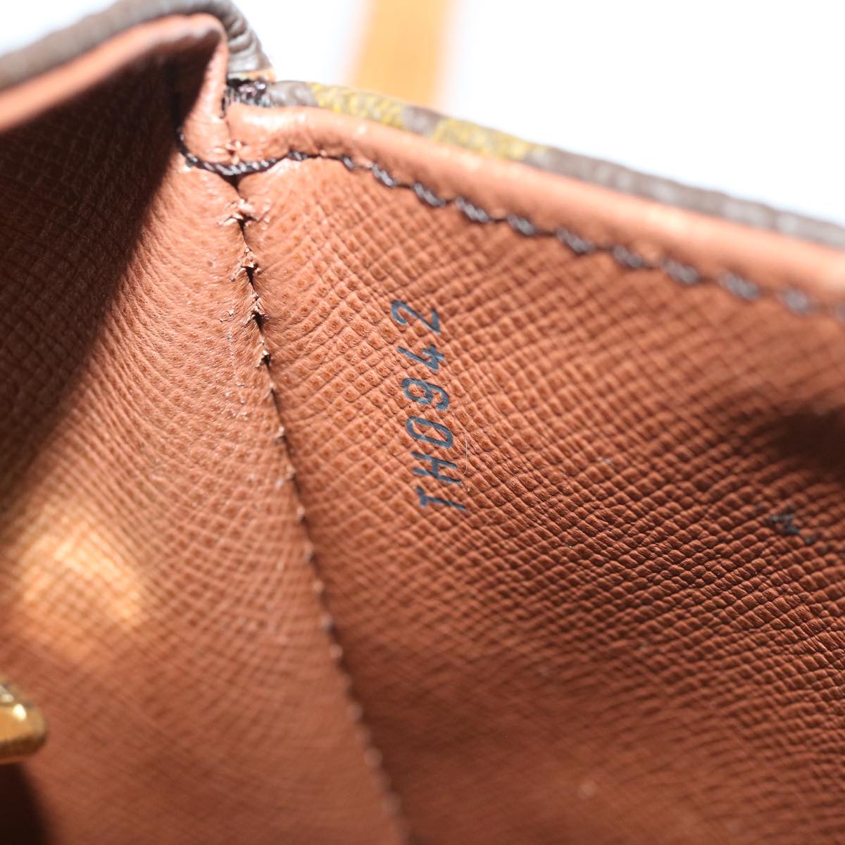 LOUIS VUITTON Monogram Saint Cloud GM Shoulder Bag M51242 LV ar10530B