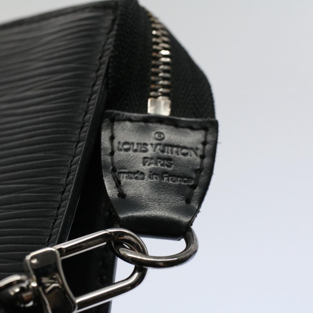 LOUIS VUITTON Epi Pochette Accessoires Pouch Black M52982 ar10532B