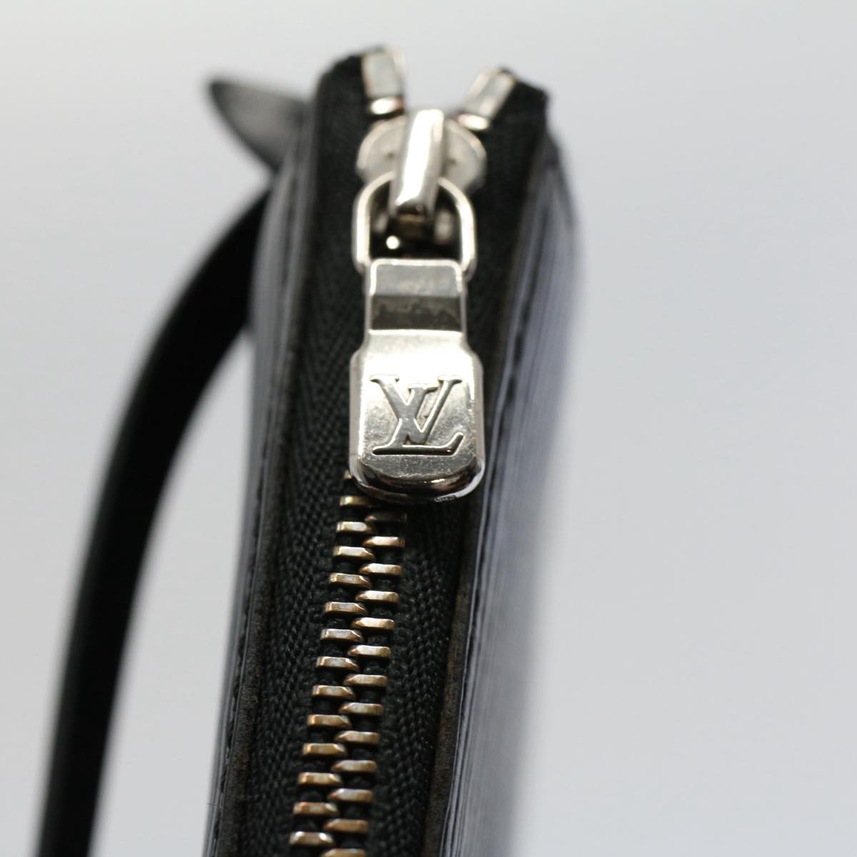 LOUIS VUITTON Epi Pochette Accessoires Pouch Black M52982 ar10532B