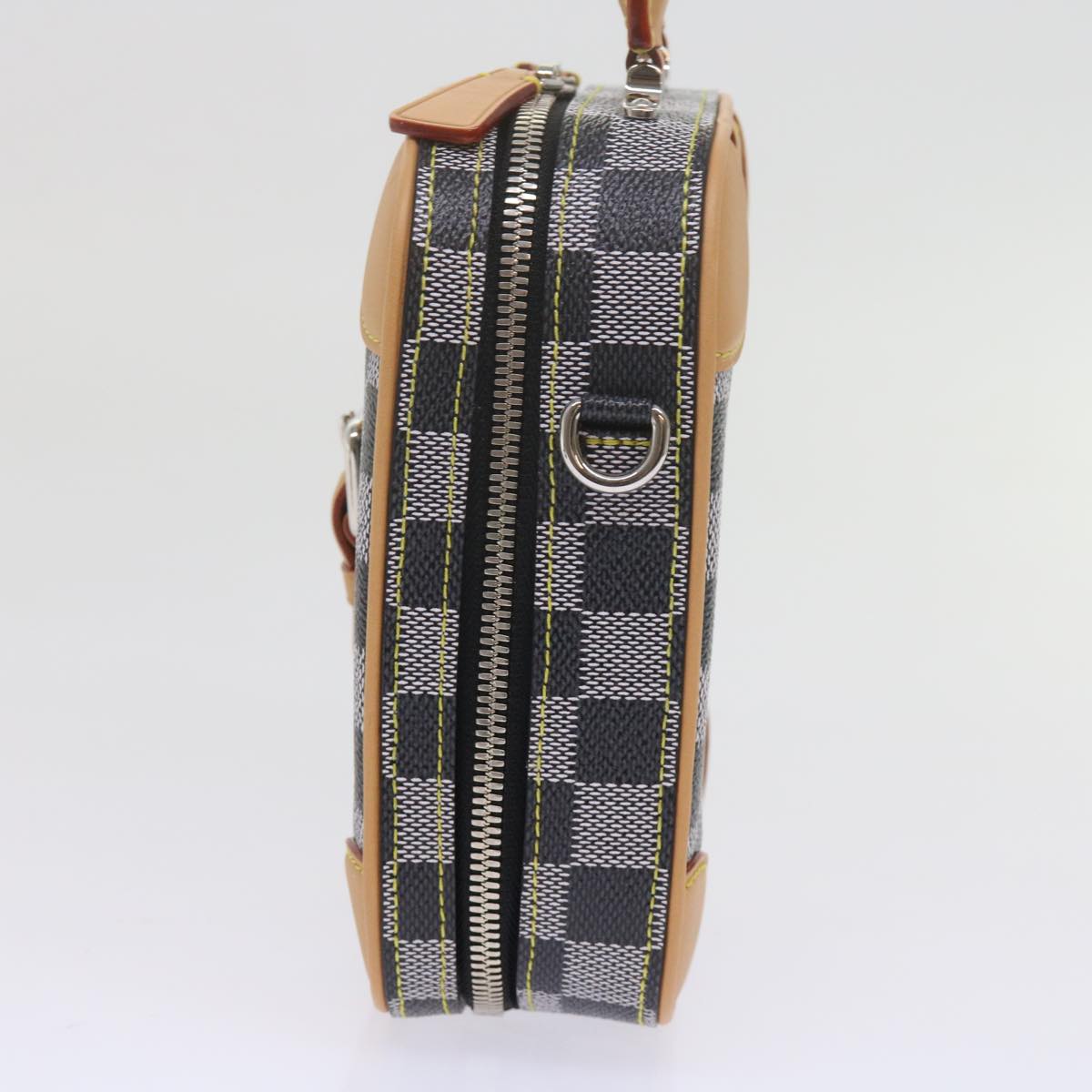 LOUIS VUITTON Damier Versette Vertical Hand Bag White Black N60273 ar11067A