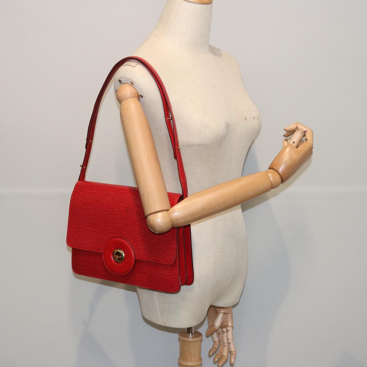 LOUIS VUITTON Epi Free Run Shoulder Bag Red M52407 LV ar11382B