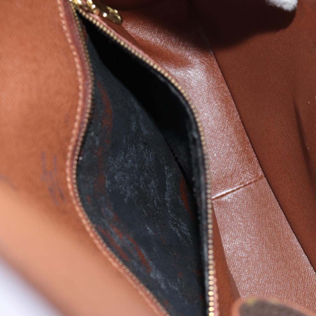 LOUIS VUITTON Monogram Saint Cloud GM Shoulder Bag M51242 LV ar11591B
