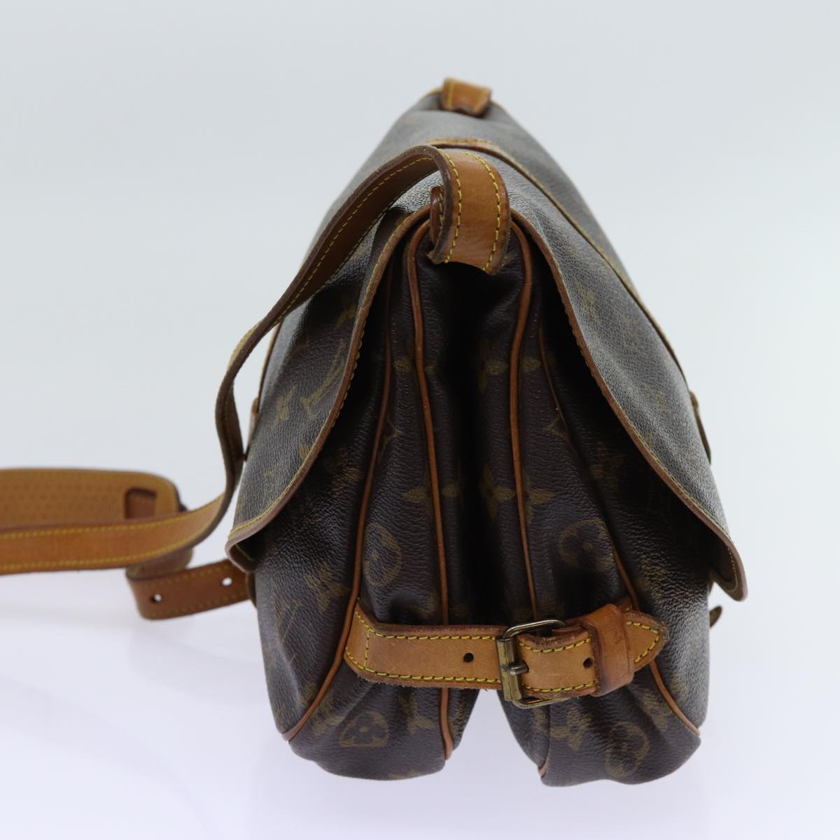 LOUIS VUITTON Monogram Saumur 30 Shoulder Bag M42256 LV ar11621B