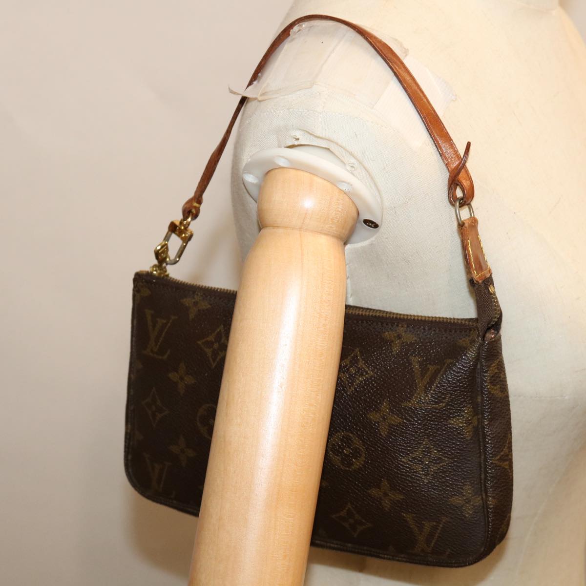 LOUIS VUITTON Monogram Pochette Accessoires Pouch Vintage M51980 ar11637B