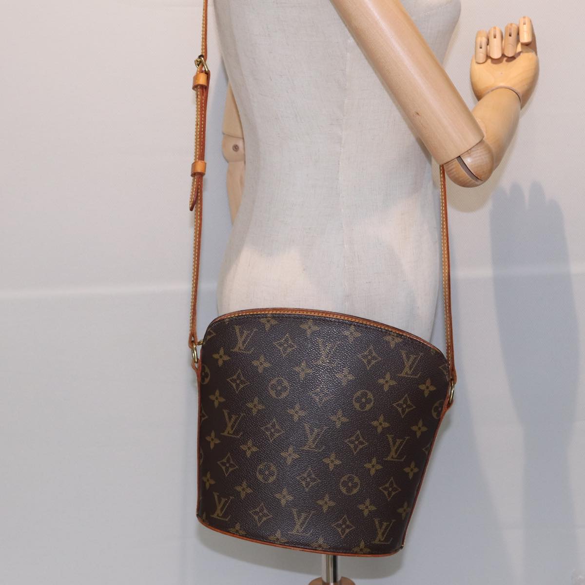 LOUIS VUITTON Monogram Drouot Shoulder Shoulder Bag M51290 LV ar12023
