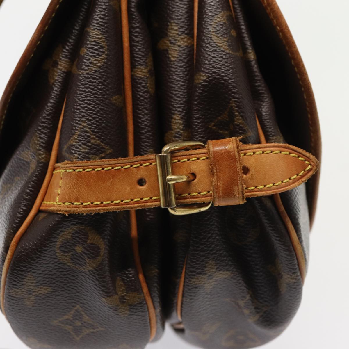 LOUIS VUITTON Monogram Saumur 30 Shoulder Bag M42256 LV ar12049