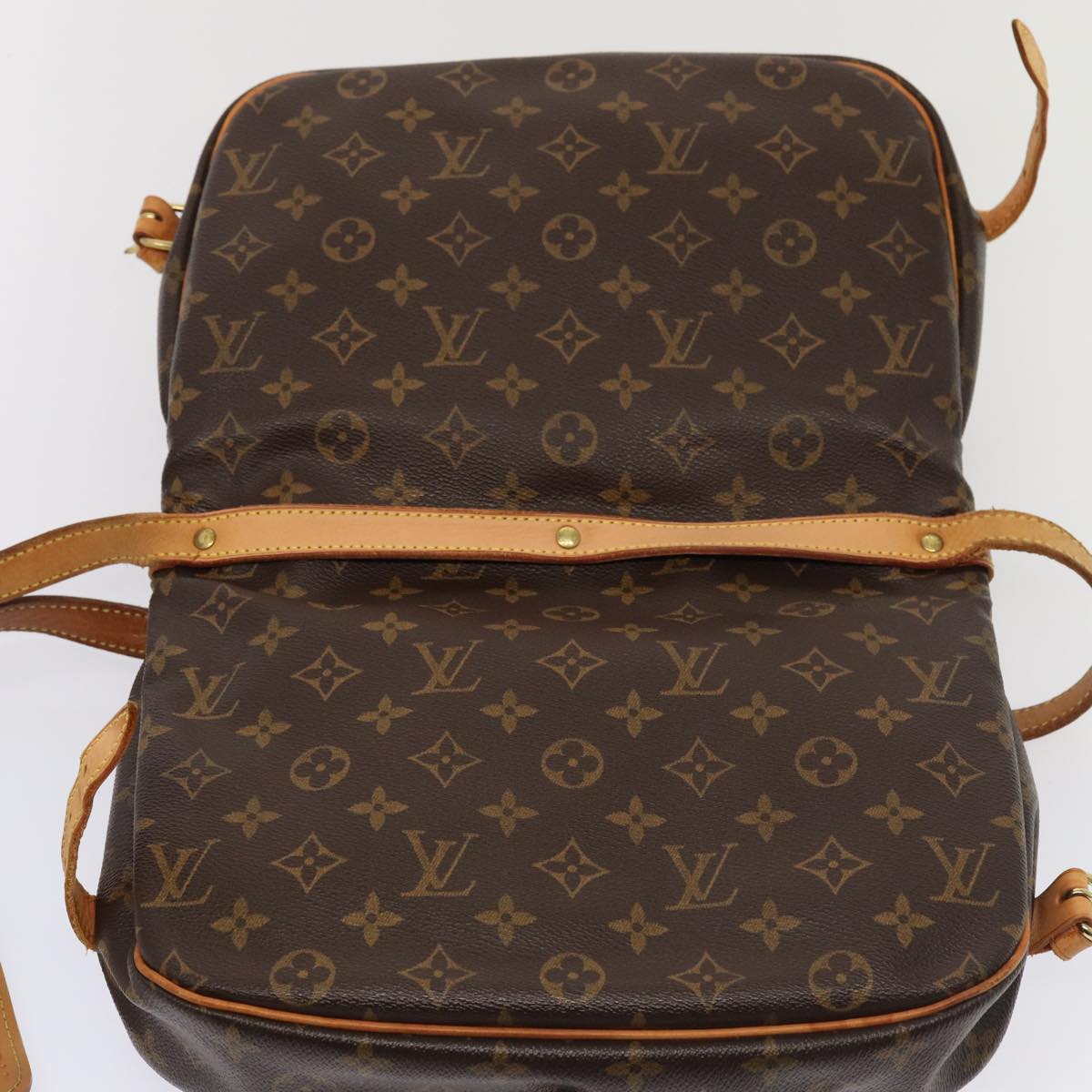 LOUIS VUITTON Monogram Saumur 30 Shoulder Bag M42256 LV ar12049