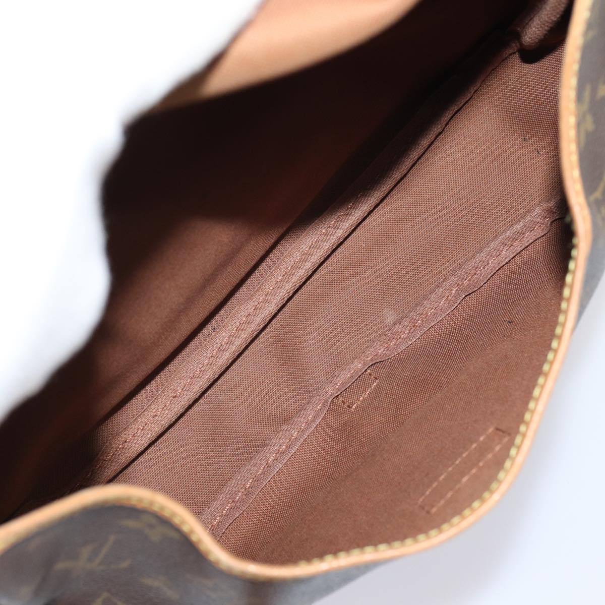 LOUIS VUITTON Monogram Saumur 30 Shoulder Bag M42256 LV ar12049