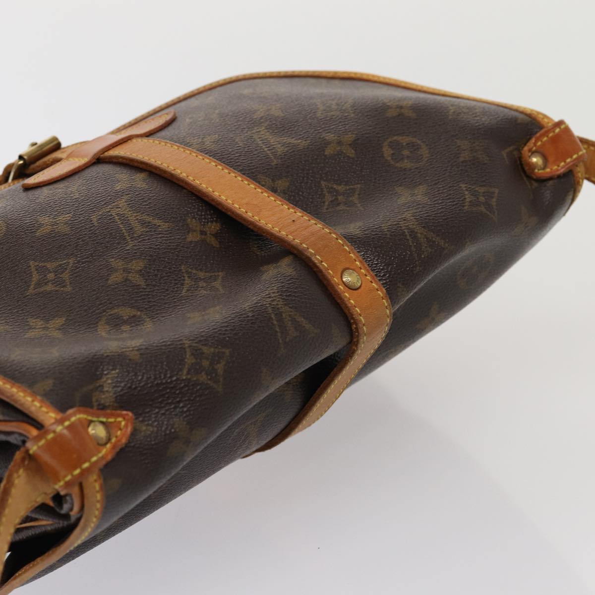 LOUIS VUITTON Monogram Saumur 30 Shoulder Bag M42256 LV ar12049