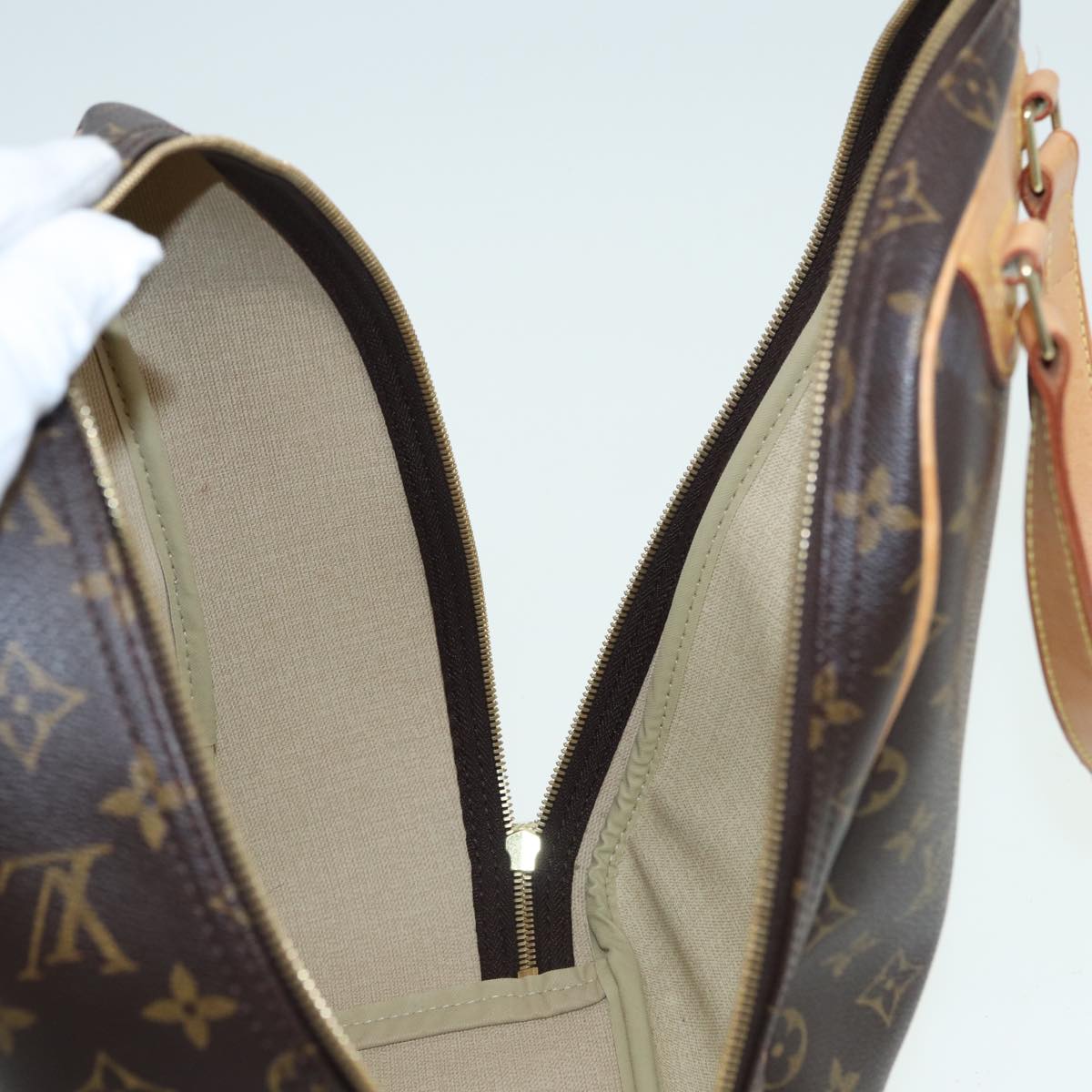 LOUIS VUITTON Monogram Excursion Hand Bag M41450 LV ar12084