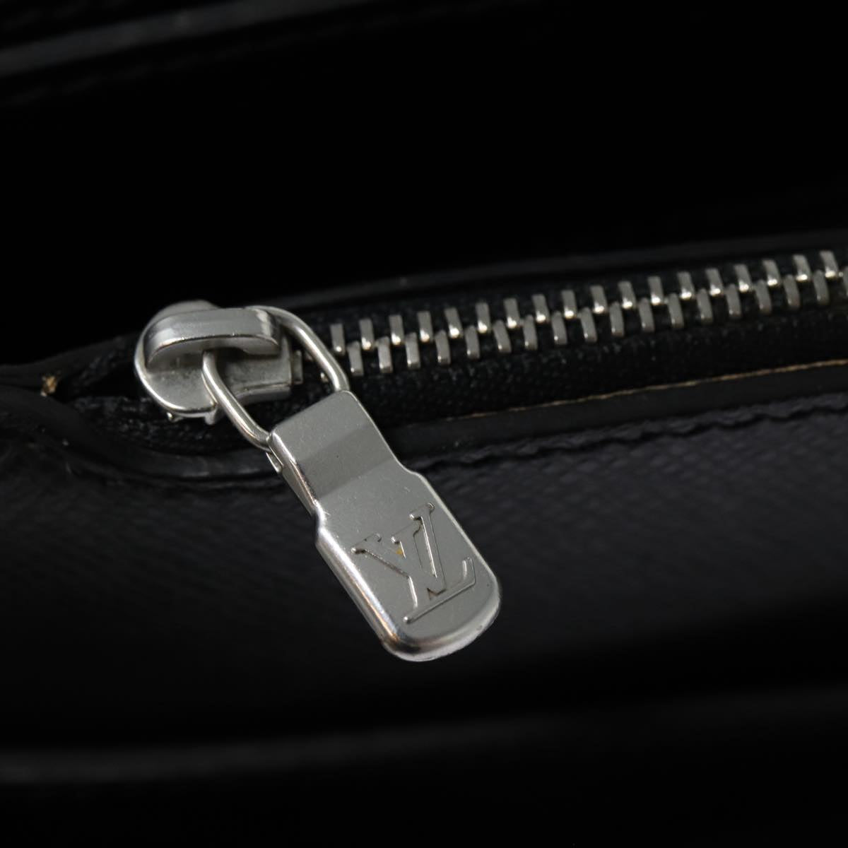 LOUIS VUITTON Taiga Robusto 3 Business Bag Ardoise M31032 LV ar12432