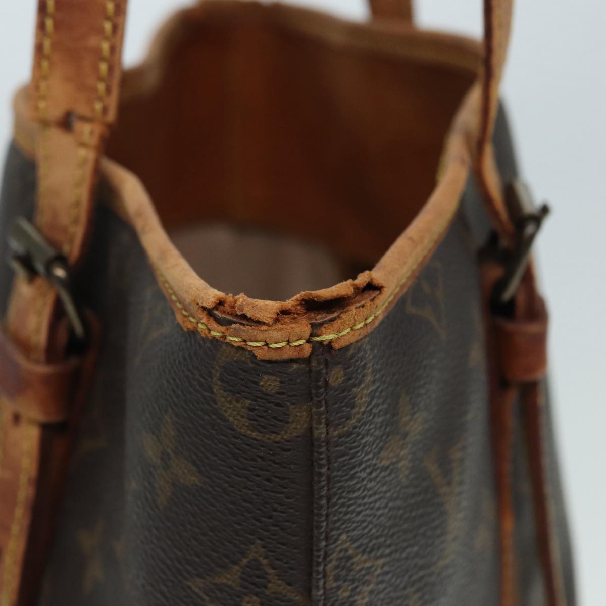 LOUIS VUITTON Monogram Bucket GM Shoulder Bag Vintage M42236 LV ar12502