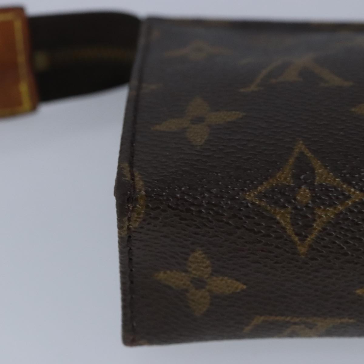 LOUIS VUITTON Monogram Poche Toilette 15 Pouch M47546 LV ar12743