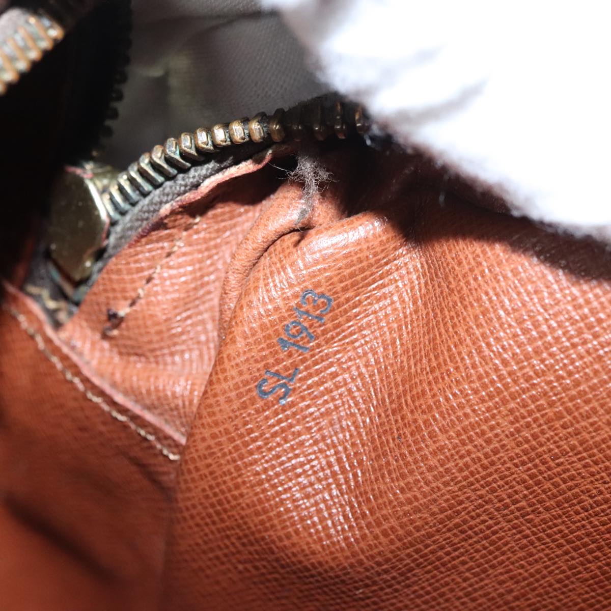 LOUIS VUITTON Monogram Compiegne 28 Clutch Bag M51845 LV ar13144