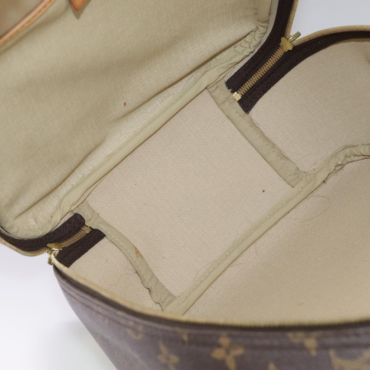 LOUIS VUITTON Monogram Excursion Hand Bag M41450 LV ar13172