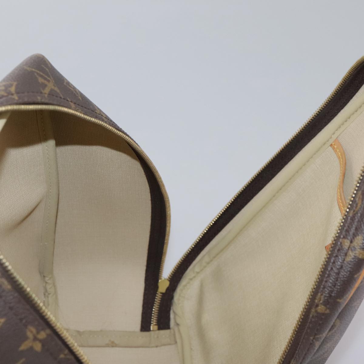 LOUIS VUITTON Monogram Excursion Hand Bag M41450 LV ar13172
