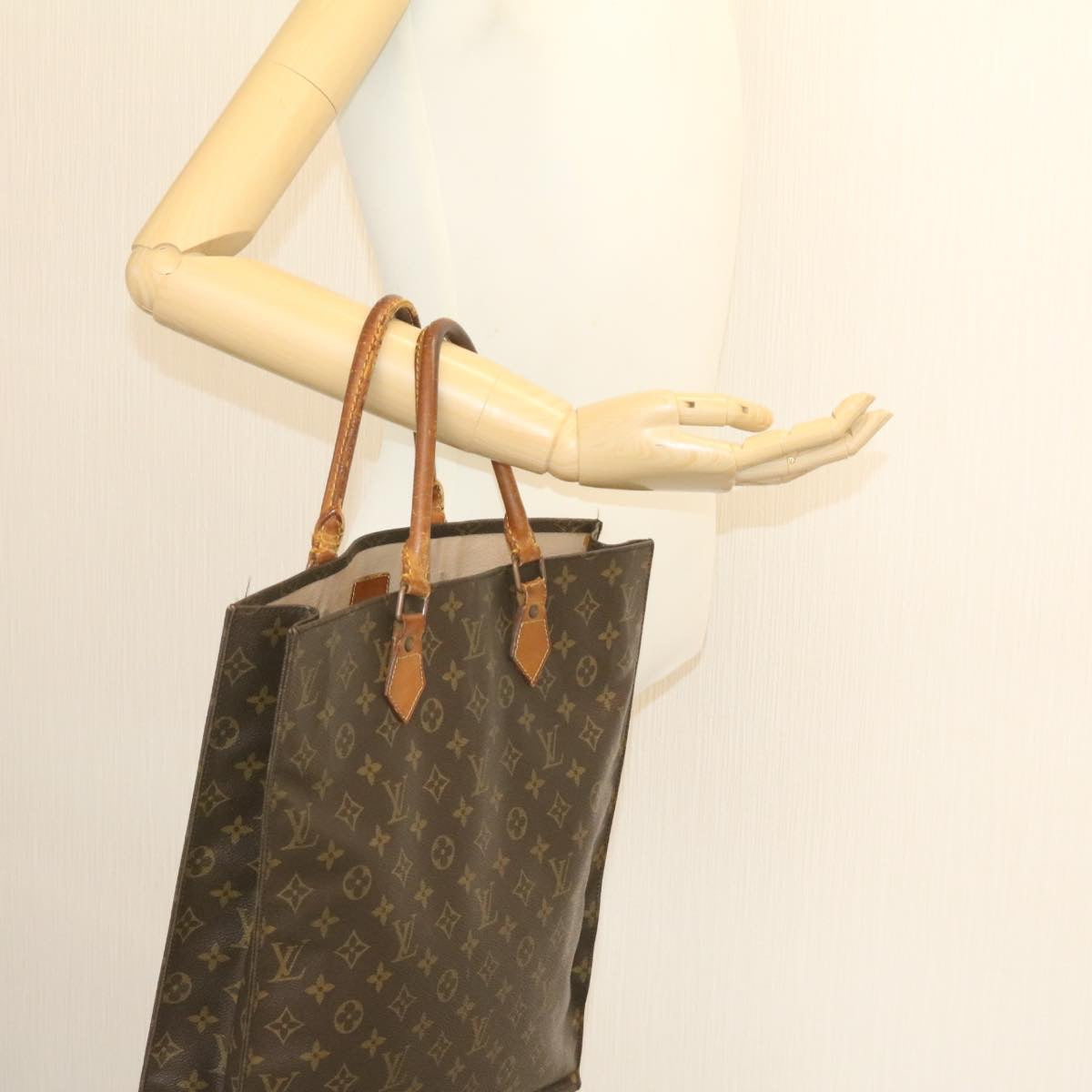 LOUIS VUITTON Monogram Sac Plat Hand Bag M51140 LV ar4575