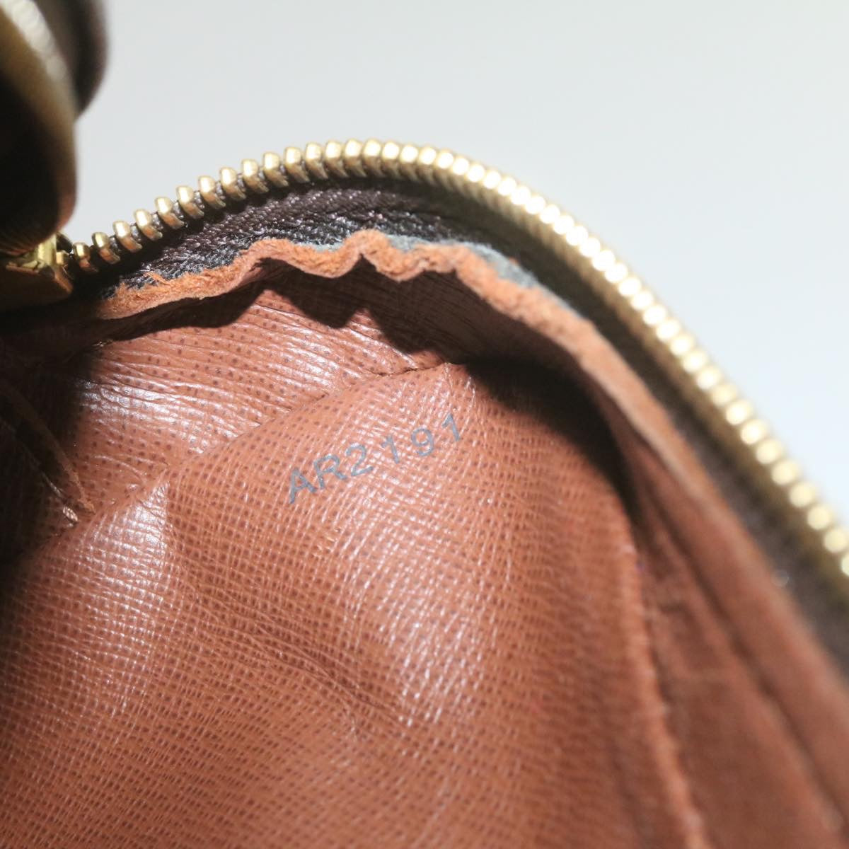 LOUIS VUITTON Monogram Nile Shoulder Bag M45244 LV ar6628