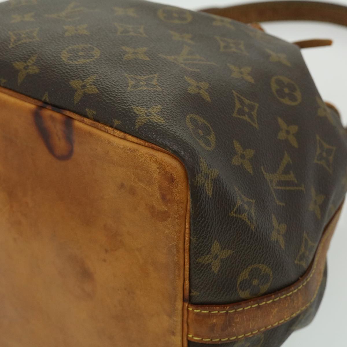 LOUIS VUITTON Monogram Petit Noe Shoulder Bag M42226 LV ar7361