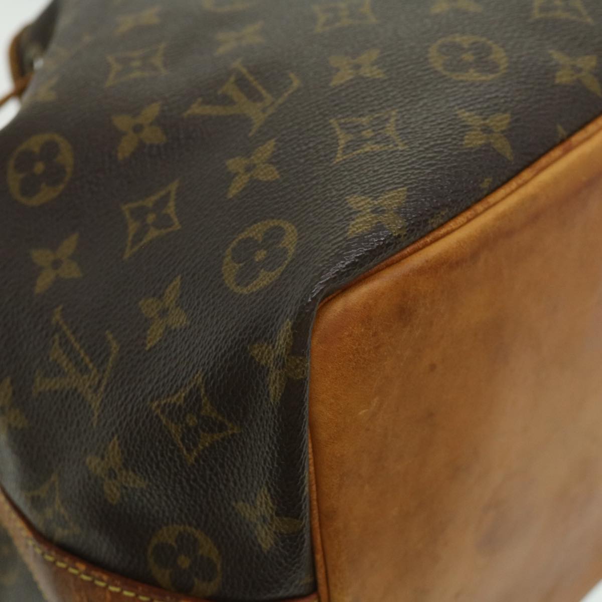 LOUIS VUITTON Monogram Petit Noe Shoulder Bag M42226 LV ar7361
