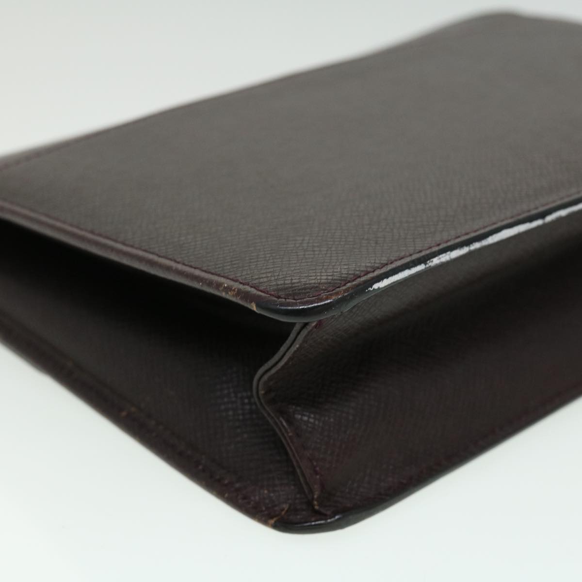 LOUIS VUITTON Taiga Kourad Clutch Bag Acajou M30196 LV ar7860B