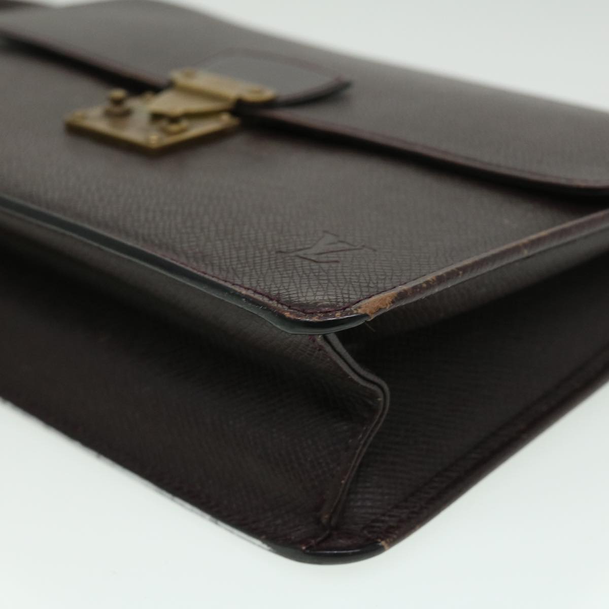 LOUIS VUITTON Taiga Kourad Clutch Bag Acajou M30196 LV ar7860B