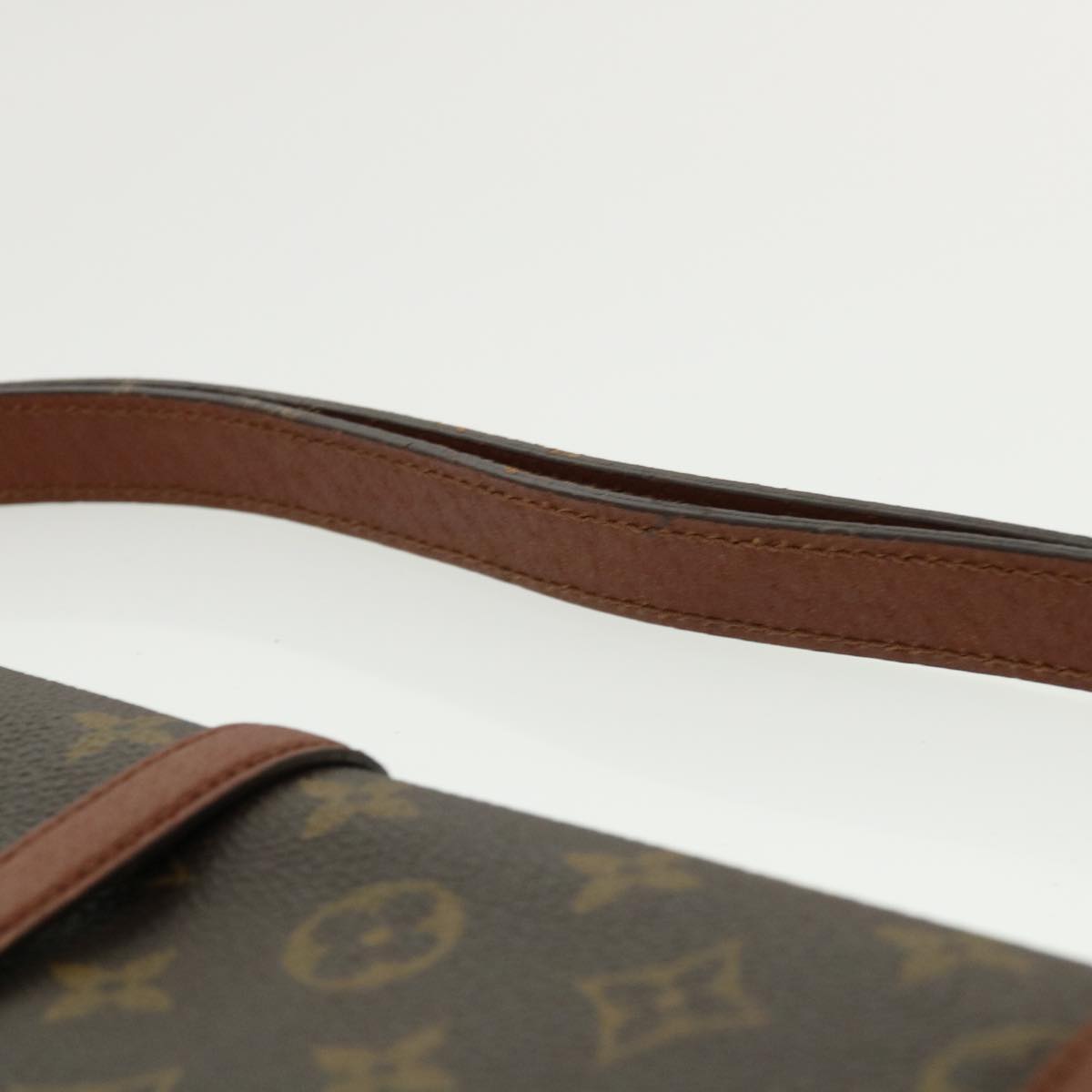 LOUIS VUITTON Monogram Passy Shoulder Bag M51416 LV ar7901B
