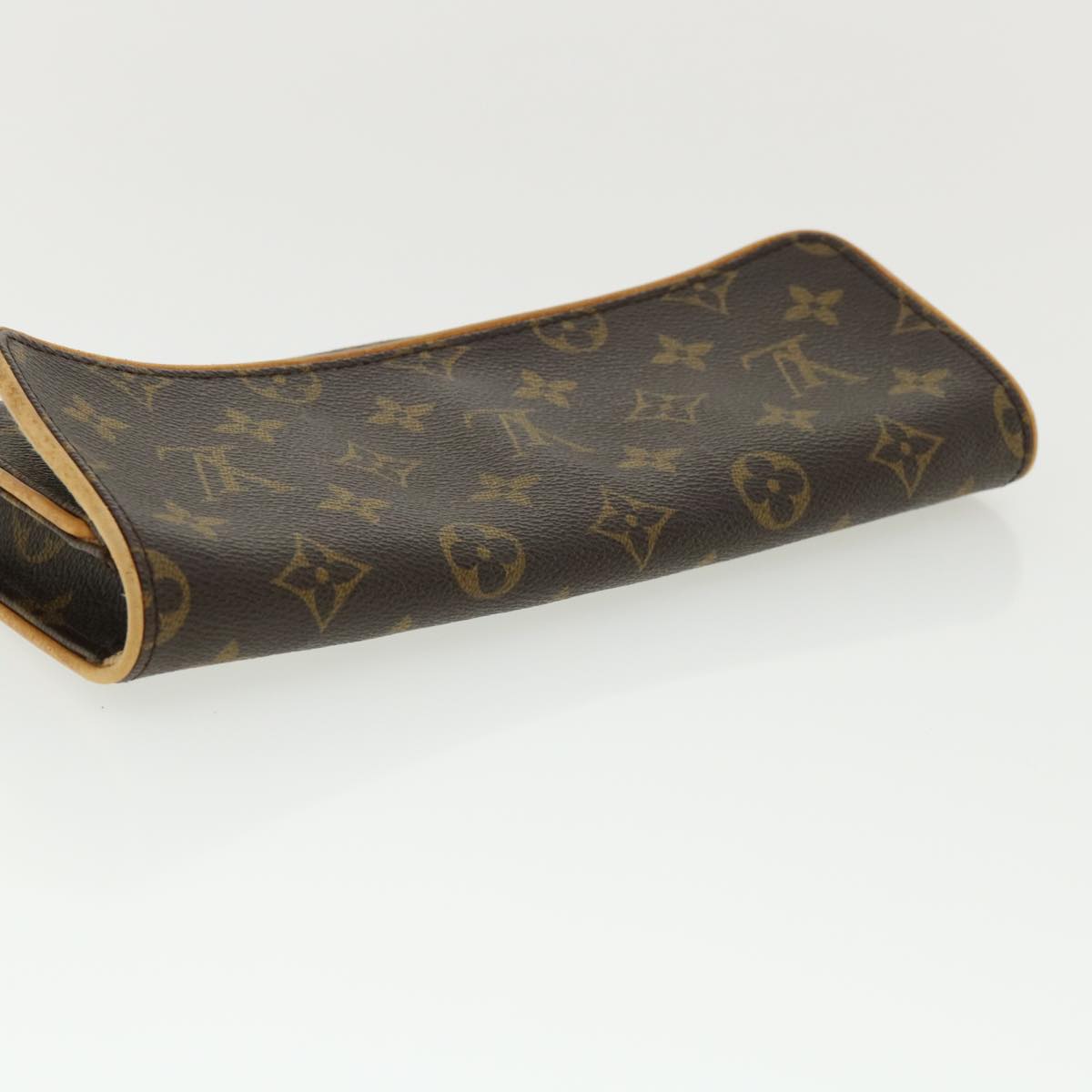 LOUIS VUITTON Monogram Pochette Twin GM Shoulder Bag M51852 LV ar8030B
