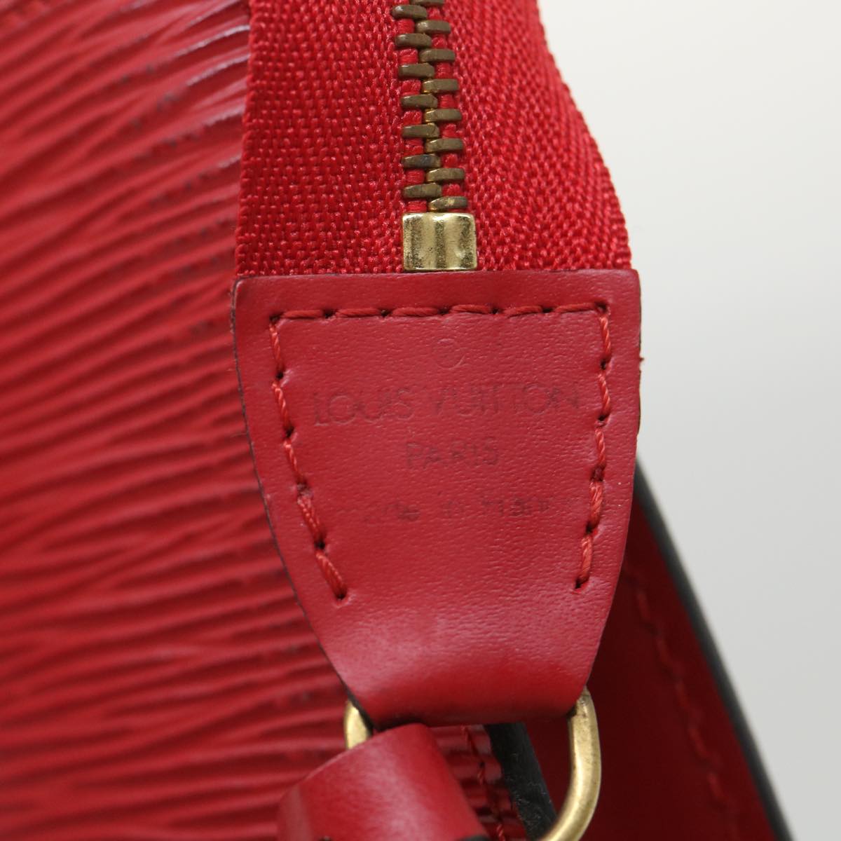 LOUIS VUITTON Epi Pochette Accessoires Pouch Red M52947 LV ar8074B