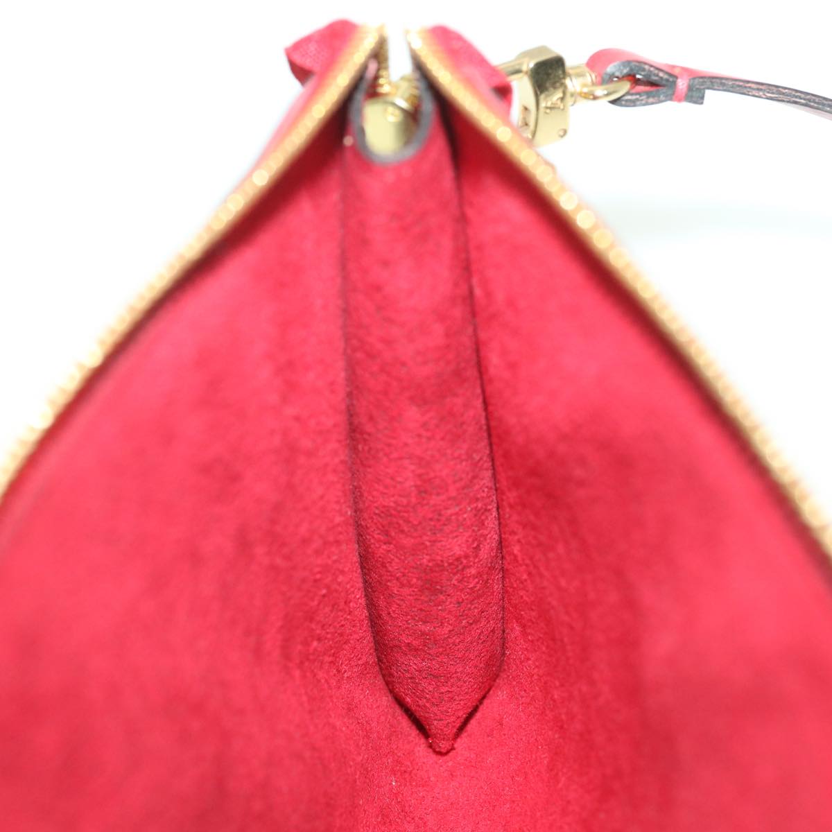 LOUIS VUITTON Epi Pochette Accessoires Pouch Red M52947 LV ar8074B