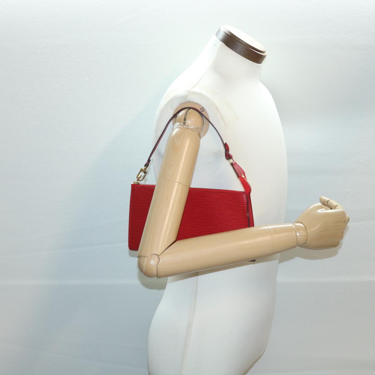LOUIS VUITTON Epi Pochette Accessoires Pouch Red M52947 LV ar8074B